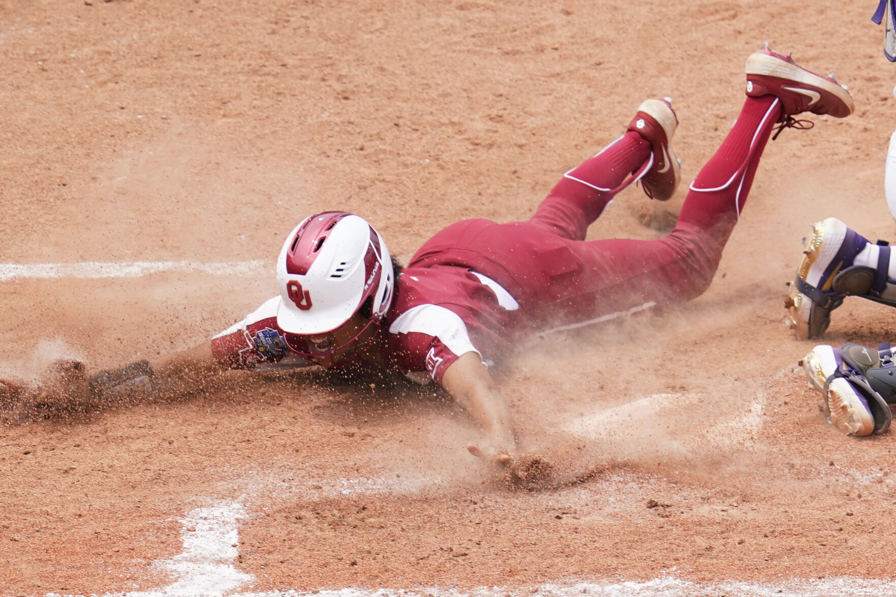 WCWS Oklahoma James Madison Softball